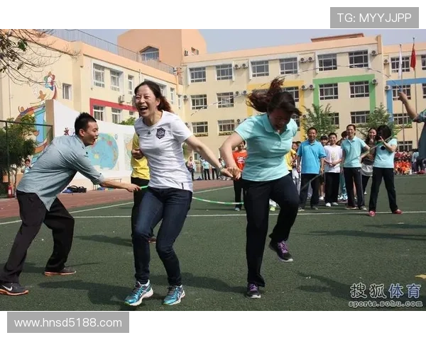 ✅体育直播🏆世界杯直播🏀NBA直播⚽- 王丽萍走进校园宣讲“天道酬勤” 携手艺术大师为作品钤印- sports